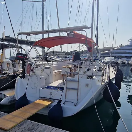 Seawater Society Charters Malta Botel Pieta